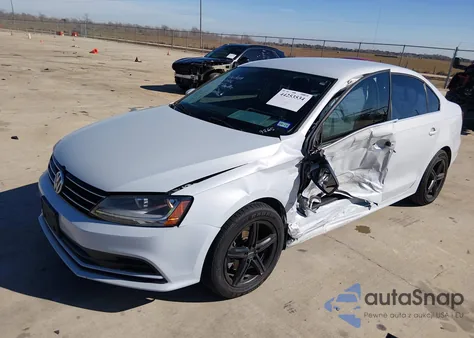 2017 Volkswagen Jetta 1.4T S z USA, uszkodzony, nr VIN 3VW2B7AJ2HM349265
